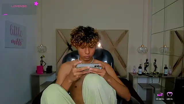 Anyelo_Twink profile