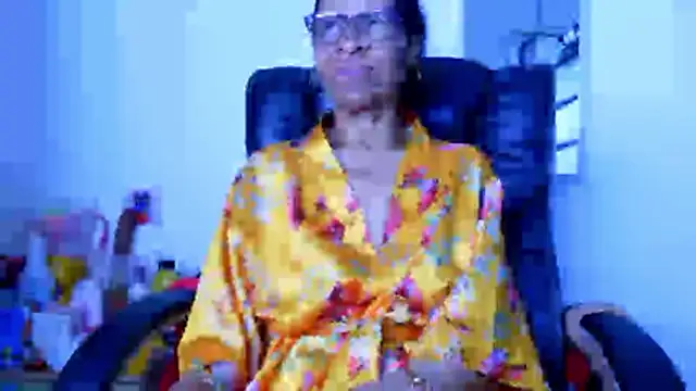 Aries_Mature live