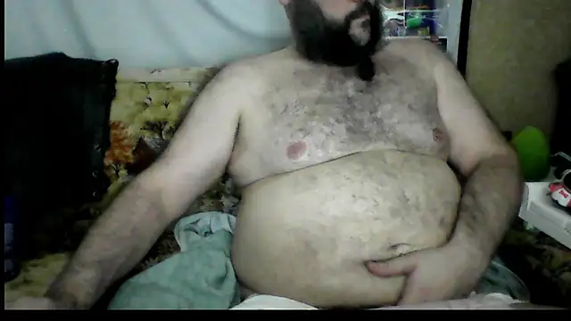 BriTheTopBear live