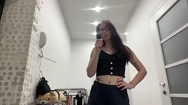 AudriaCriner live