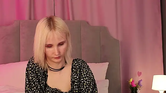 CrystalLili live
