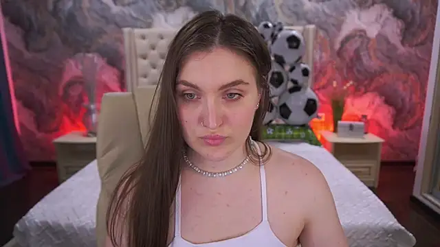 EmmyCharmm live
