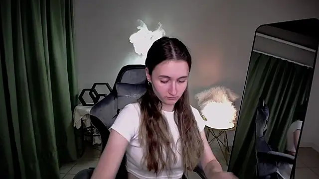 Ave_Costly live