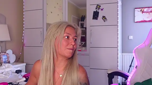 Alicia007 live