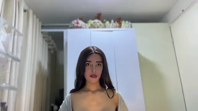 Lovable_with_bigsurprise live