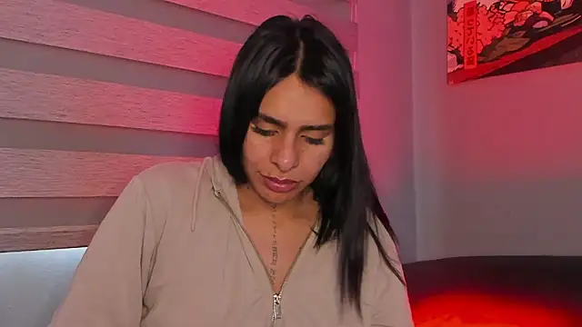 SaraAndrade_ live