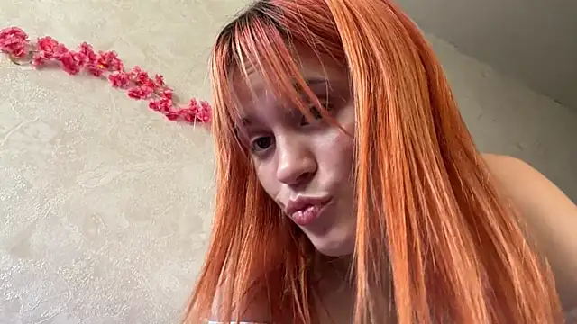 lovely_redhead live