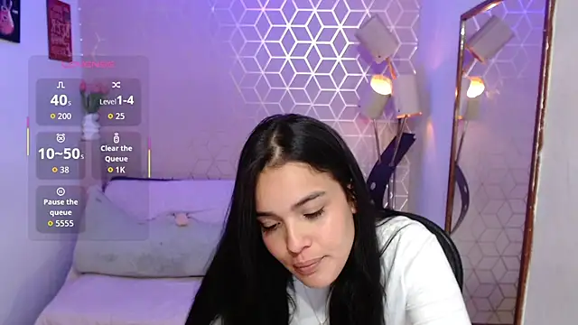 Victoria_Pivet live