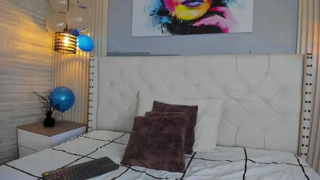 lauryn__brown live