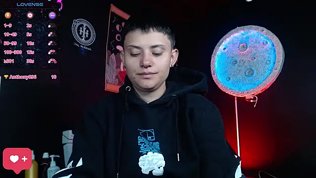 girl_intense444 live