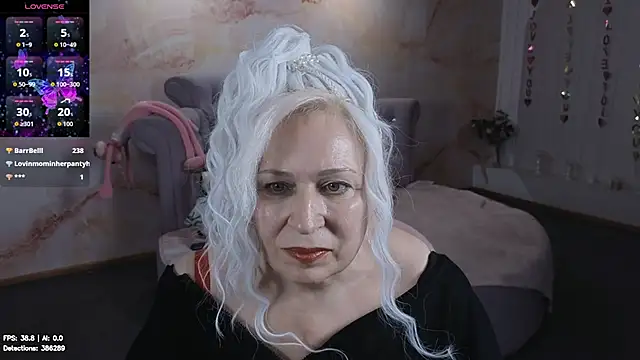 Penelope_Pinky live