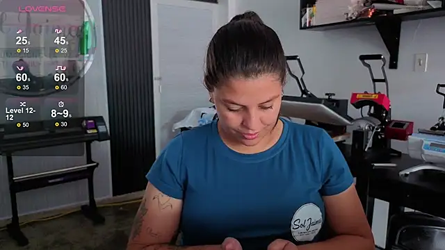Daniela_mendoza26 live