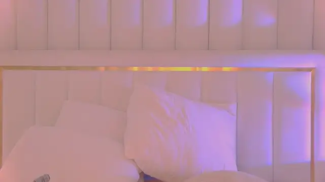 AriellaMelo live