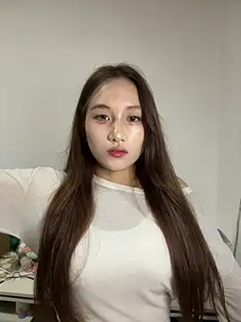 June-Baby live