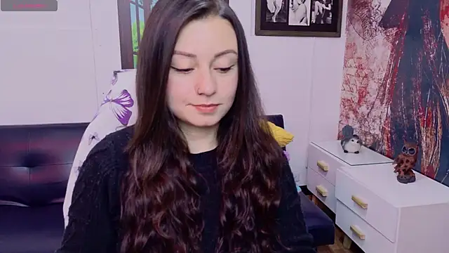 Eva_Roussell live