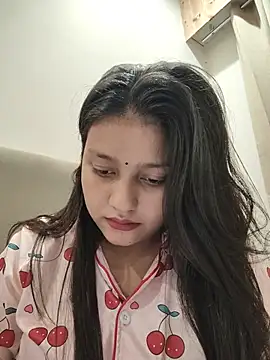 Pavitra_Sharma live