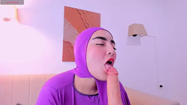 Malika_Noor live