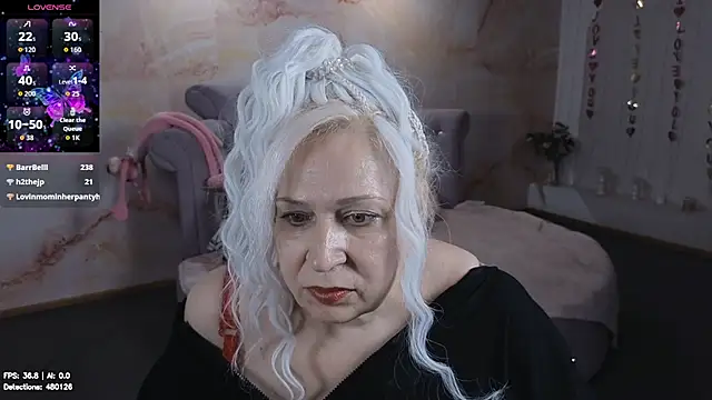 Penelope_Pinky live
