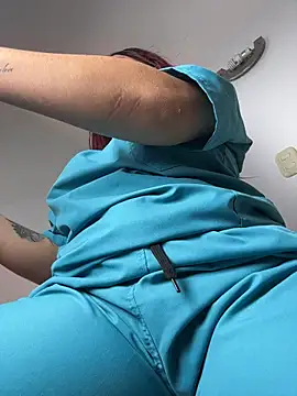 Nahomy_benet live