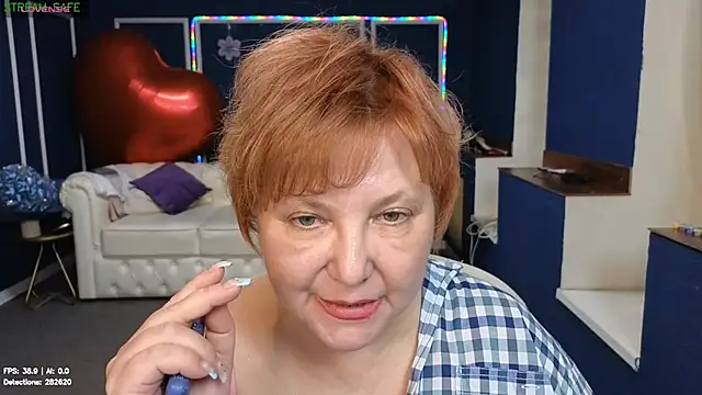 Kira_Kenett live