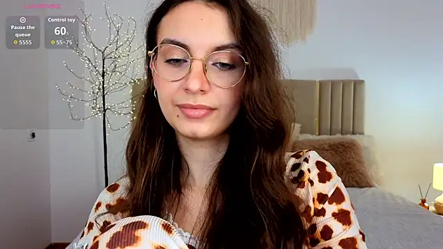 Real_cutie1 live