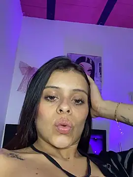 Alisse_taylor2 live