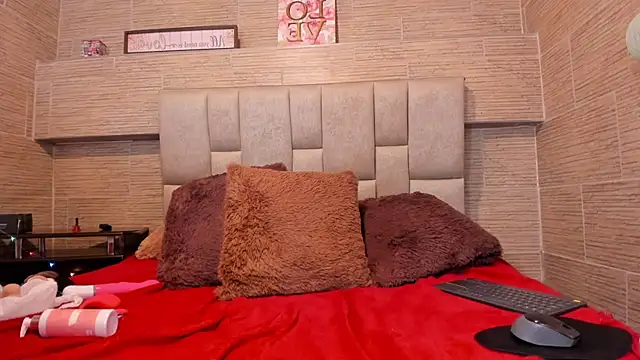 hott_mature live