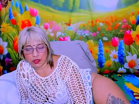 indianroxy live