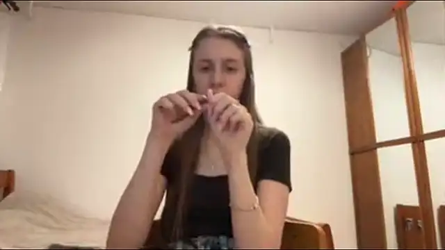 KathlineSutherlin live