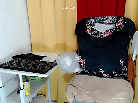 nesianhottits live