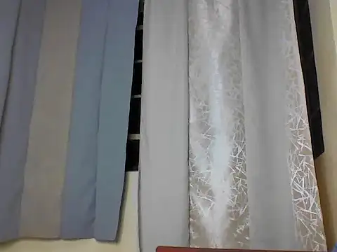 freakyqueenB live