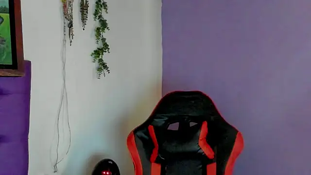 Cloeandtyfanny live