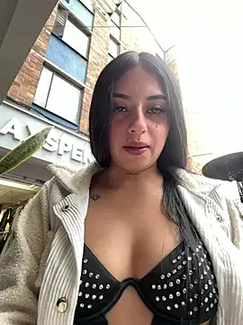 LilacNoir live
