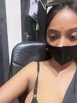 livia_dolls live