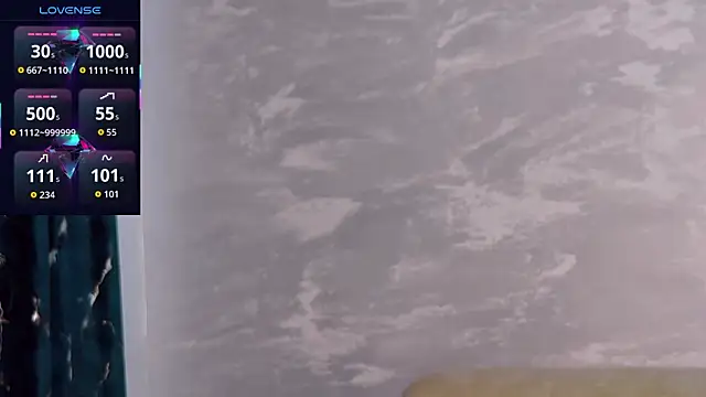 KaylaLewys live