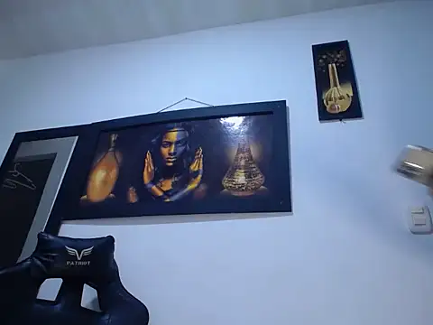 NikolSexyHot live