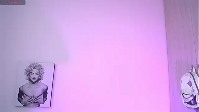 Millie_bobby live