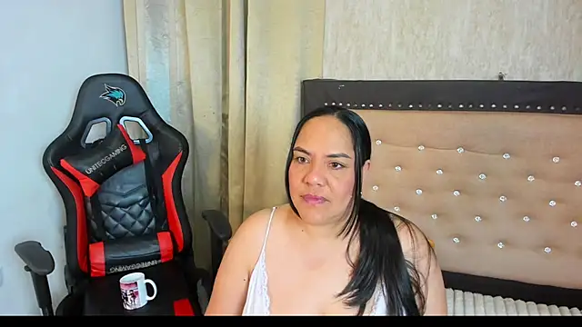 Zoedeleon live