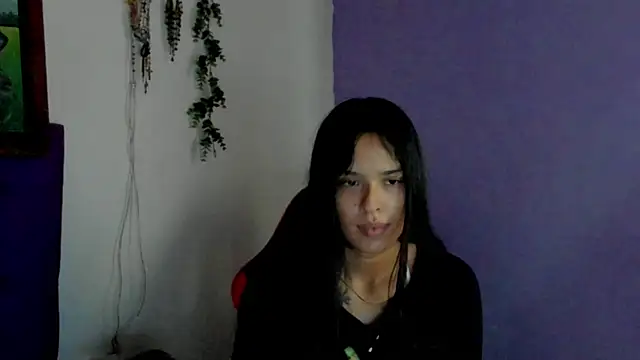 Cloeandtyfanny live