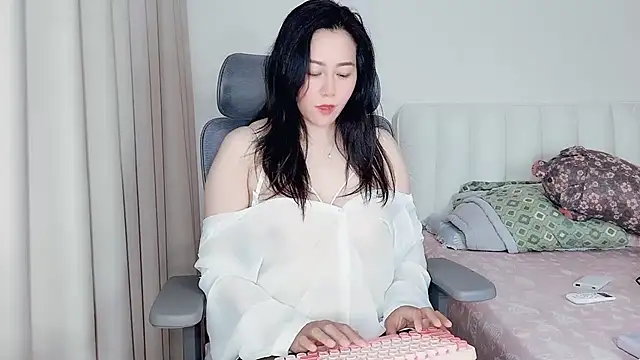 Eve5215 live