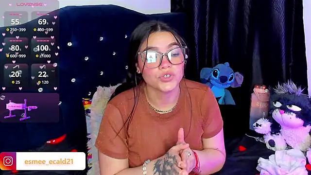 EsmeCaldwel live