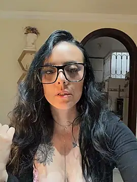 AndreaValencia live