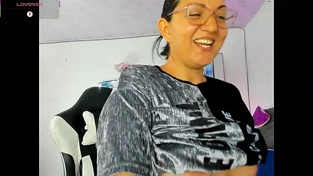 Serenity_Lux live