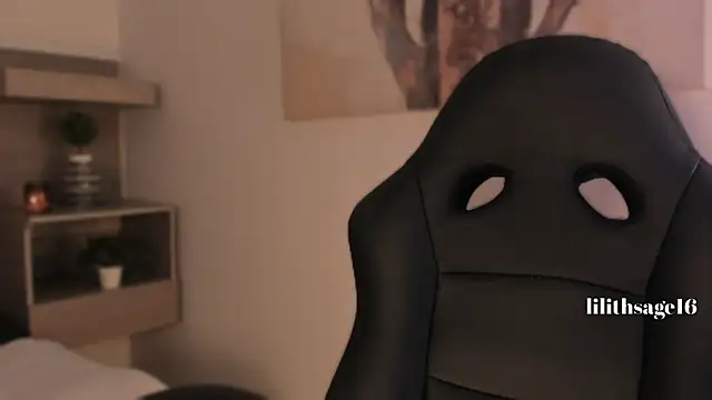 Lilith_Sage_ live