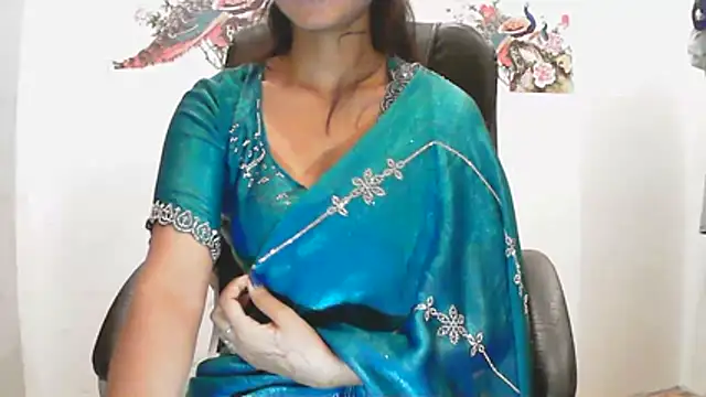 short_girl_ live