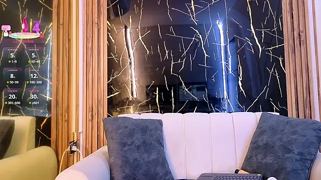 Starlight_Mature_pm live