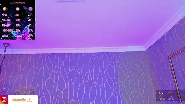 Shanelle__ live