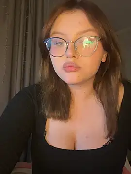 TrishaMoons live