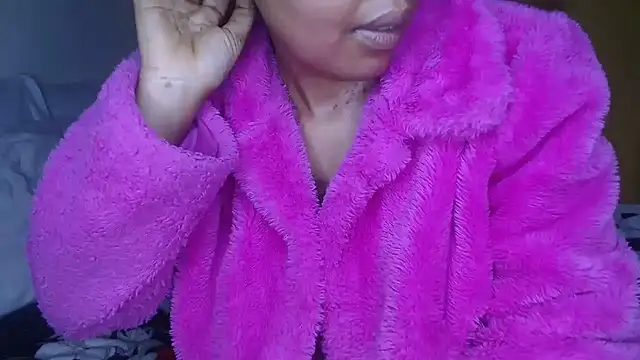 Bella_2025 live
