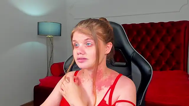 ChloeHalses live